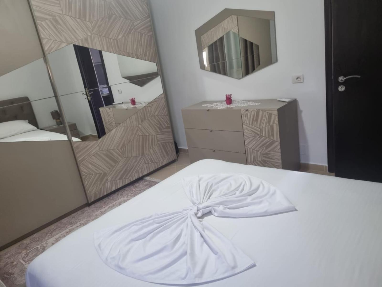 Vila Megi-Rent Room Vlorë Eksteriør billede