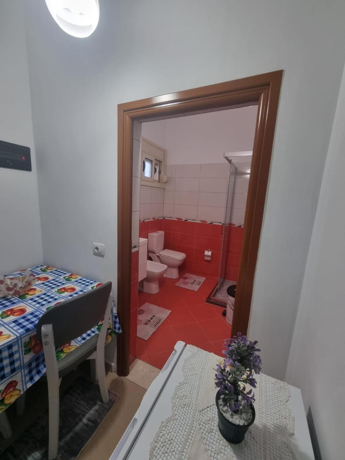 Vila Megi-Rent Room Vlorë Eksteriør billede