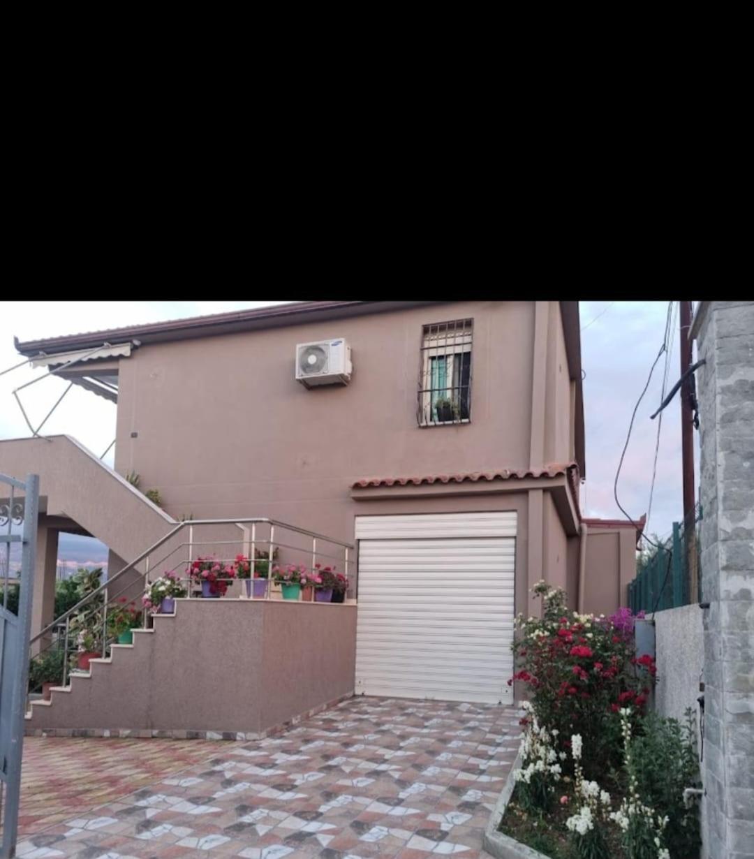 Vila Megi-Rent Room Vlorë Eksteriør billede