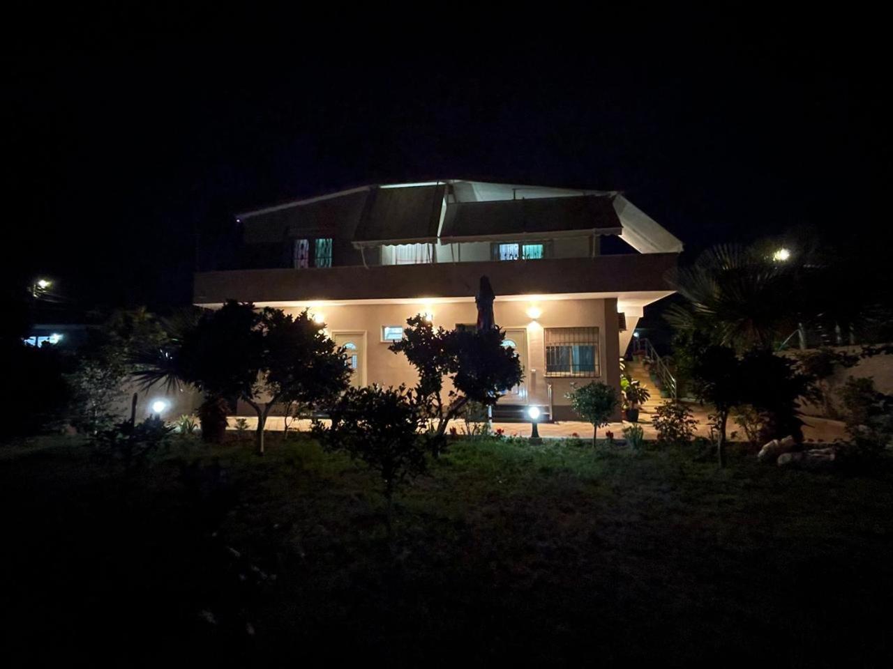 Vila Megi-Rent Room Vlorë Eksteriør billede